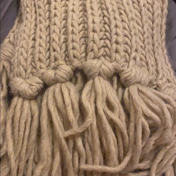 A Cintelli e Galluzzo scarf. - Picture 2 of 2